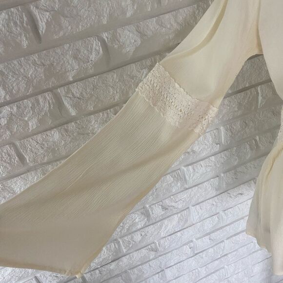 Bohemian Flowy Top with Crochet Detailing - Picture 3 of 5